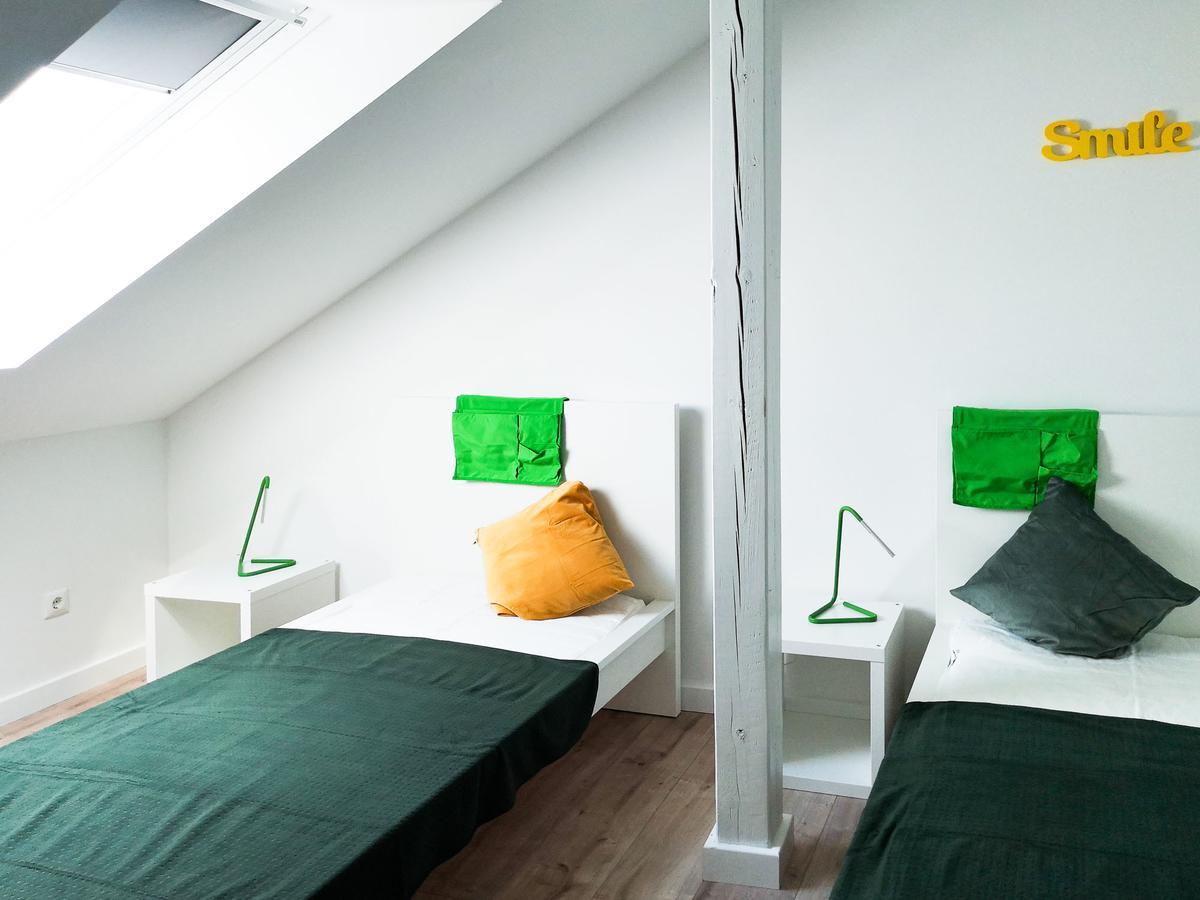 Gutshof Gross Behnkenhagen Apartment Exterior foto